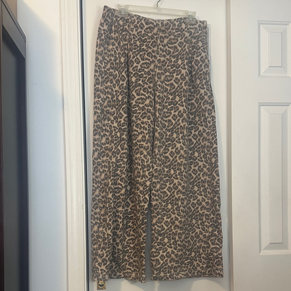 aerie Leopard-Print Lightweight Street Trouser Sweatpants